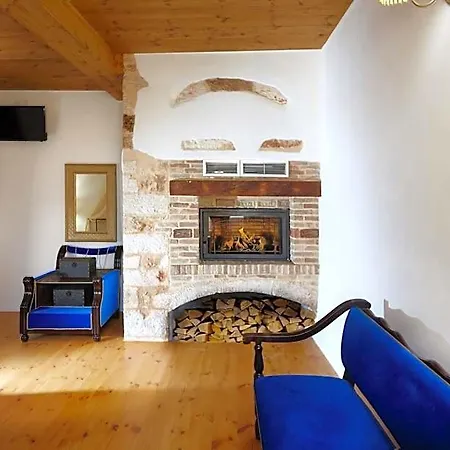 Casa Perla 3*